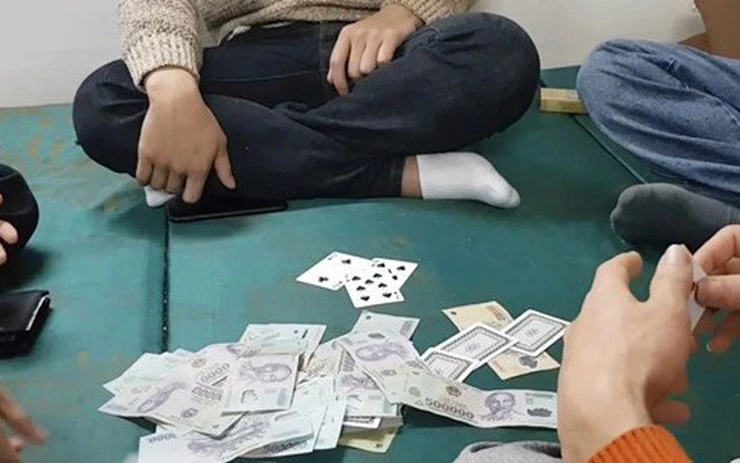 Kinh nghiệm chơi bài tây ăn tiền dành cho anh em